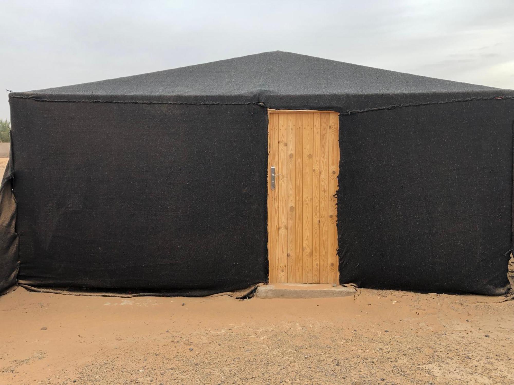 Bivouac La Fibule Des Dunes Мерзуга Экстерьер фото